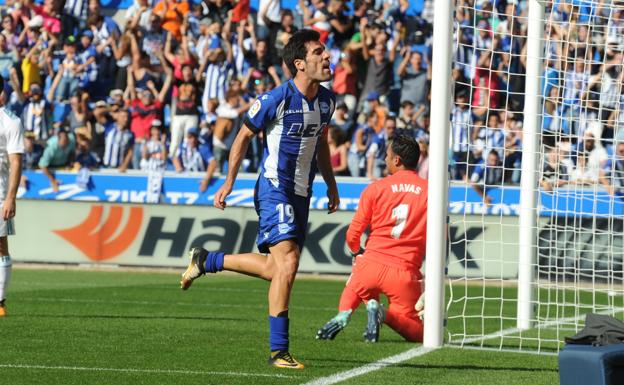 Manu García tras meter el primer gol de la temporada/Igor Aizpuru