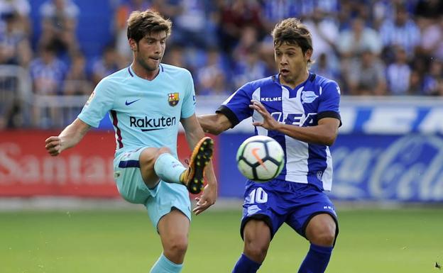 Óscar Romero, durante el partido de Liga ante el Barcelona./Ander Gillenea