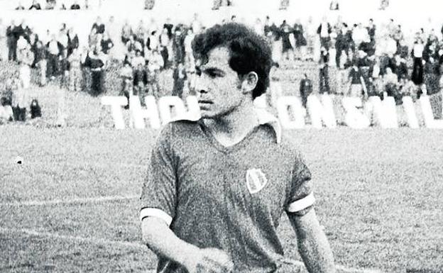 Bochini, en un partido con Independiente. /E. C.