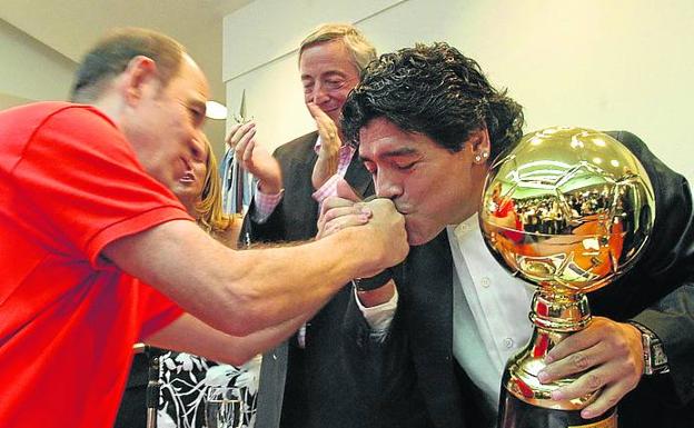El ídolo de Maradona. El astro argentino pidió que Bochini fuera a México'86.
