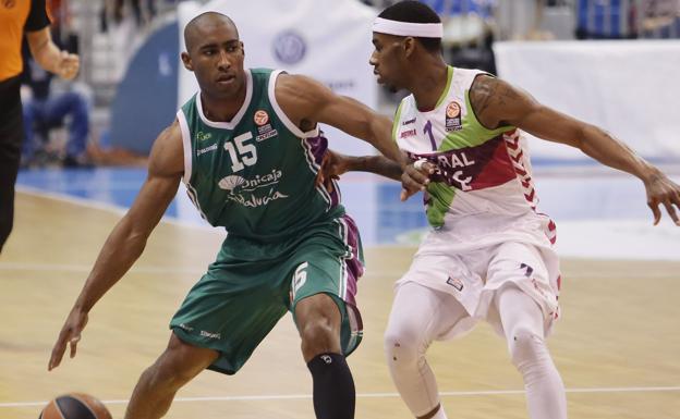 Jayson Granger en un partido contra el Baskonia
