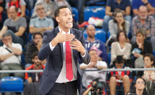 Prigioni durante un partido entre el Baskonia y el Estudiantes/Blanca Castillo