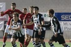 El partido sirvió de entrenamiento para los dos equipos./Donezar