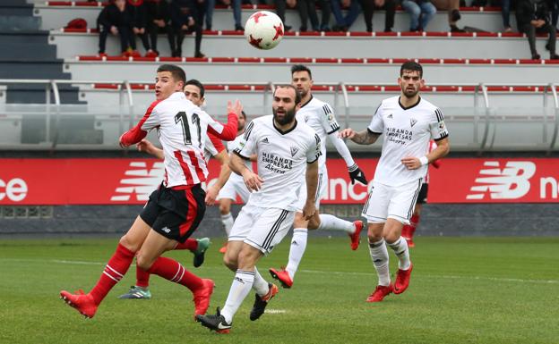 Alfaro lamenta la fragilidad defensiva del equipo y afirma: «No me gusta nada»
