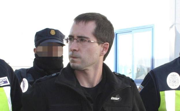 Liher Rodríguez, al ser entregado a España en 2012.
