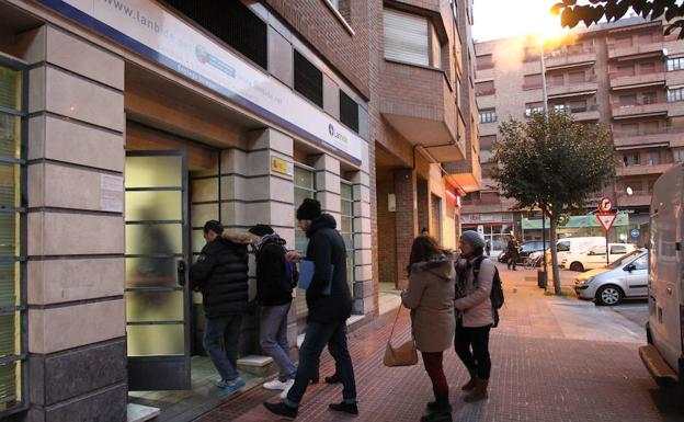 Exterior de una oficina de Lanbide.