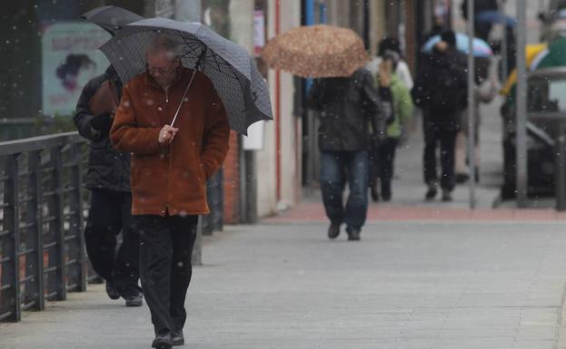 El fin de semana será desapacible y con lluvias persistentes./E. C.