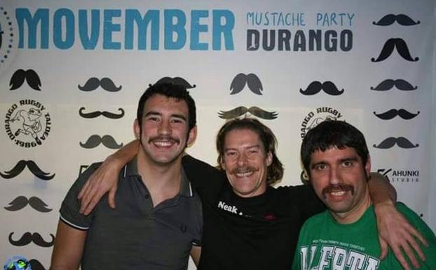 Algunos de los participantes en el concurso de bigotes. / DRT