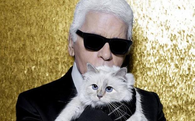 El modisto Karl Lagerfeld y su gatita Choupette./Instagram