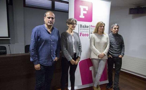 Miembros del Foro Social Permanente./ /MICHELENA