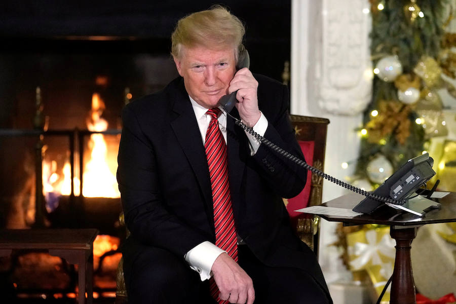Niños llaman a Santa Claus y les responde Donald Trump