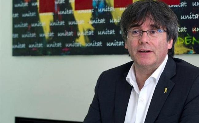 Puigdemont se abstiene de acudir al Congreso para acatar la Constitución