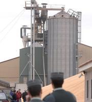 Mueren dos trabajadores atrapados en la tolva de un silo en Valladolid