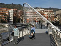 La pasarela Isosaki, objeto de la polémica. / Archivo/