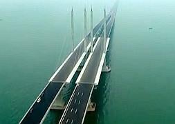 El puente se encuentra en la ciudad de Qingdao./