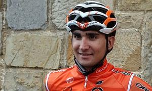 Cabedo, en una foto de presentación con Euskaltel./Archivo/