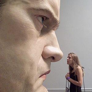 Obra 'La máscara', de Ron Mueck./ Reuters/