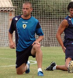 Rubén Navarro se entrenó ayer con el Hércules. / LOLA GUIL/