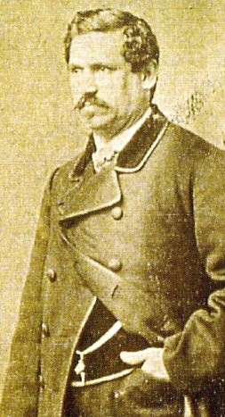 DE ÉPOCA. Cosme García. / E.C./