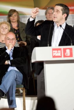 López interviene ante los candidatos al Congreso y el Senado. / EFE/