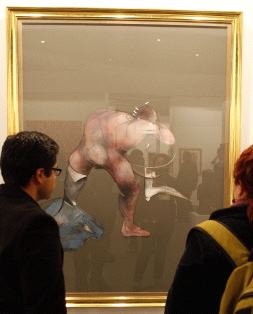 BACON. 'Man at washbasin' (1990), 198, 147,5. 20 millones de euros. / FOTOS: JOSÉ RAMÓN LADRA/