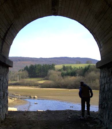 ZADORRA. El pantano de Urrunaga, durante una sequía. / EL CORREO/