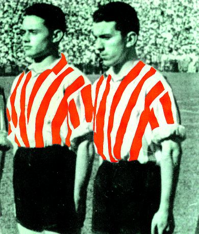 RECUERDO. Markaida (derecha), junto a Orue. / HISTORIA DEL ATHLETIC/