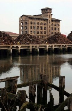El edificio se levanta sobre un antiguo astillero. / M. ATRIO/