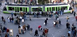 El Ejecutivo autonómico se propone cerrar el anillo tranviario sin llegar a entrar en el barrio de Rekalde. / LUIS ÁNGEL GÓMEZ/