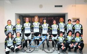 Las chicas de Juanjo Sebaatián ya están listas para afrontar la nueva temporada. ::
M. E./