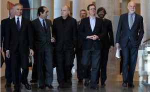 De izquierda a derecha y en primera fila, Vidarte, Portocarrero, González de Durana, Basagoiti y Armstrong. :: LUIS ÁNGEL GÓMEZ/