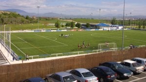 Terrenos en litigio. Campo de hierba superior, una de las parcelas que el Alavés deberá abandonar en julio. ::
EL CORREO/