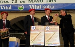 El grupo Indarra fue este año el protagonista del homenaje ofrecido por la sociedad La Gaita. :: JAIONE COCA/