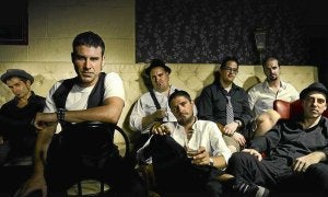Los vitorianos Betagarri venden el rock-ska de sus dos últimos discos en este portal./