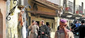 'Toledo' (Antena 3) ha sido la última serie rodada en Pedraza, Segovia. Antes pasaron por allí 'Águila Roja' e 'Isabel' (TVE)./ ANTENA 3/