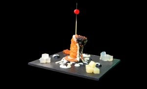 En 2011 el bar Malakate se llevó el premio con el pintxo bautizado como 'La cena de los idiotas'. ::
P. URRESTI/