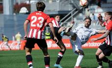 El Bilbao Athletic recorta distancias con la zona media