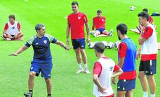 Valverde y Mikel González planifican la plantilla a la espera del director deportivo