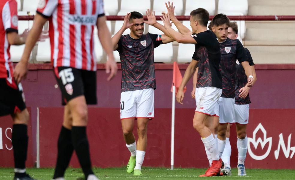 El Bilbao Athletic asalta Las Gaunas y arranca tres puntos