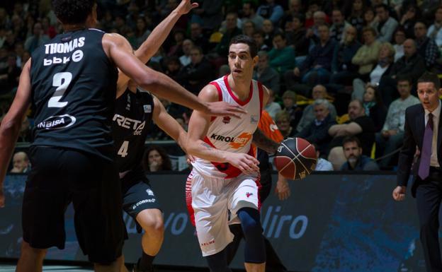 Bilbao Basket y Baskonia en un partido anterior.