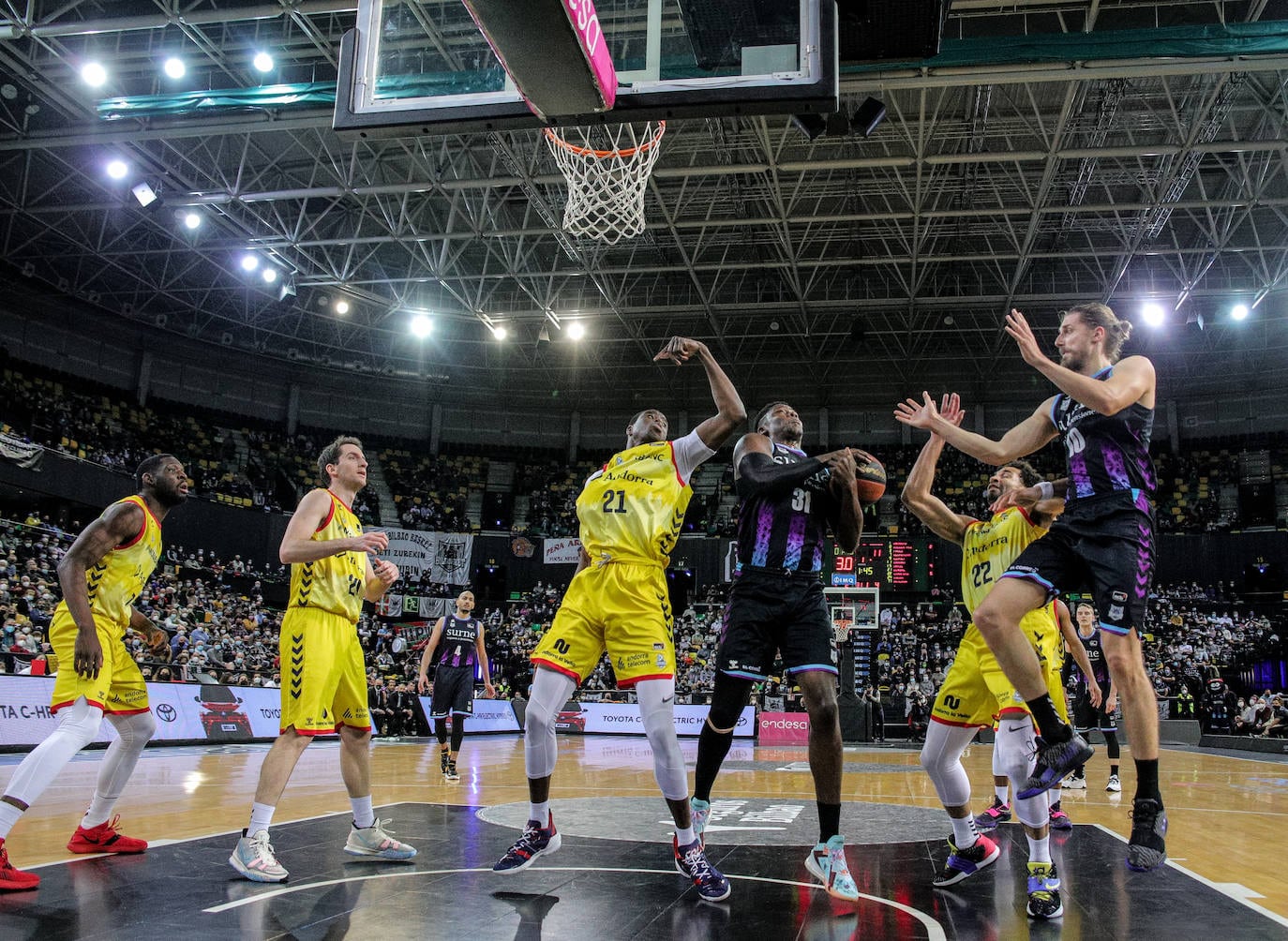 Las imágenes del Bilbao Basket-Andorra