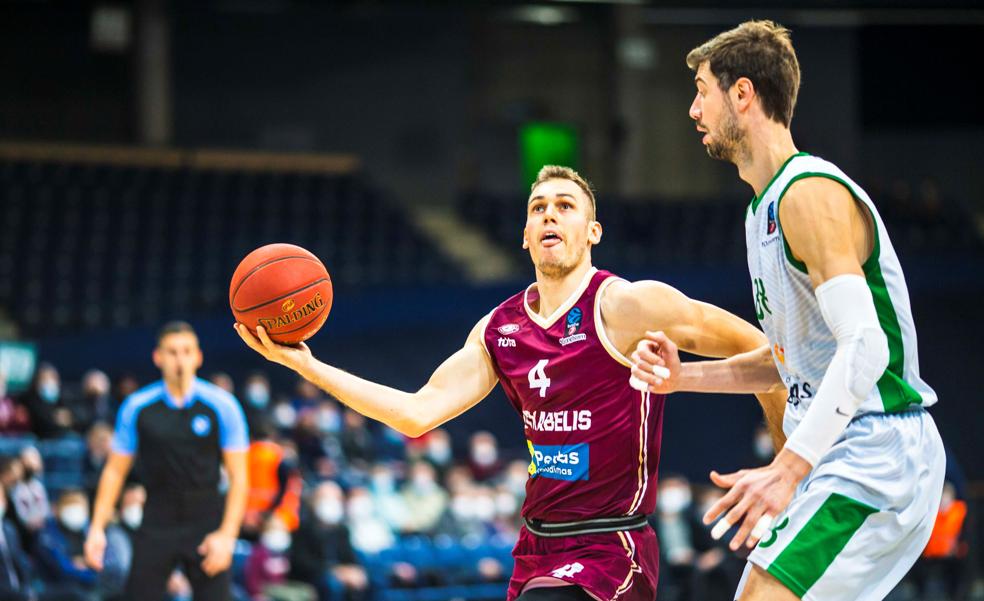 El Bilbao Basket hace oficial el fichaje del base serbio Nikola Radicevic