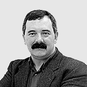 Como un huevo a una castaña