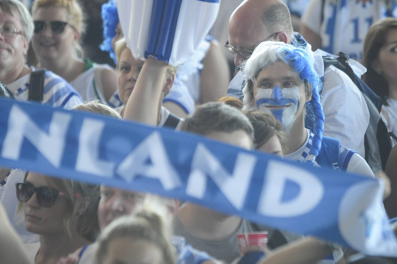 Una 'manada de lobos' toma la noche vizcaína