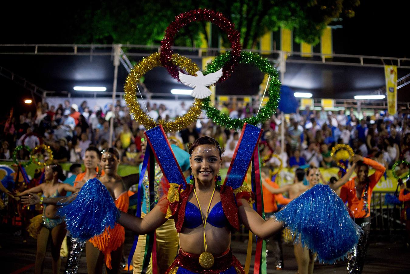 1.500 bailarines al ritmo de salsa