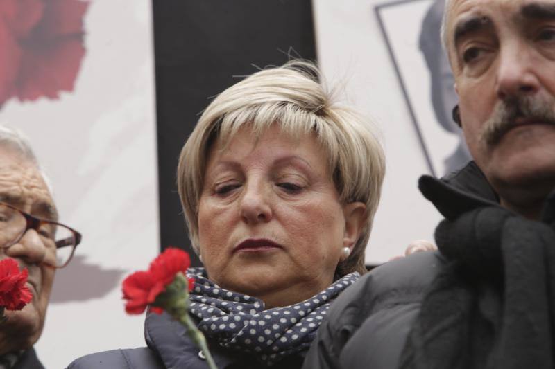 Homenaje a las víctimas del Tres de Marzo en Zaramaga