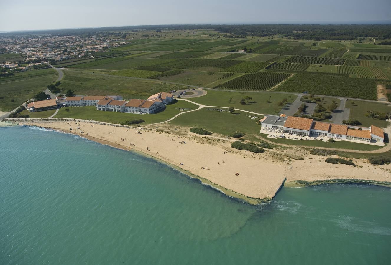 La exclusiva isla que acogerá a 'La Roja' durante la Eurocopa