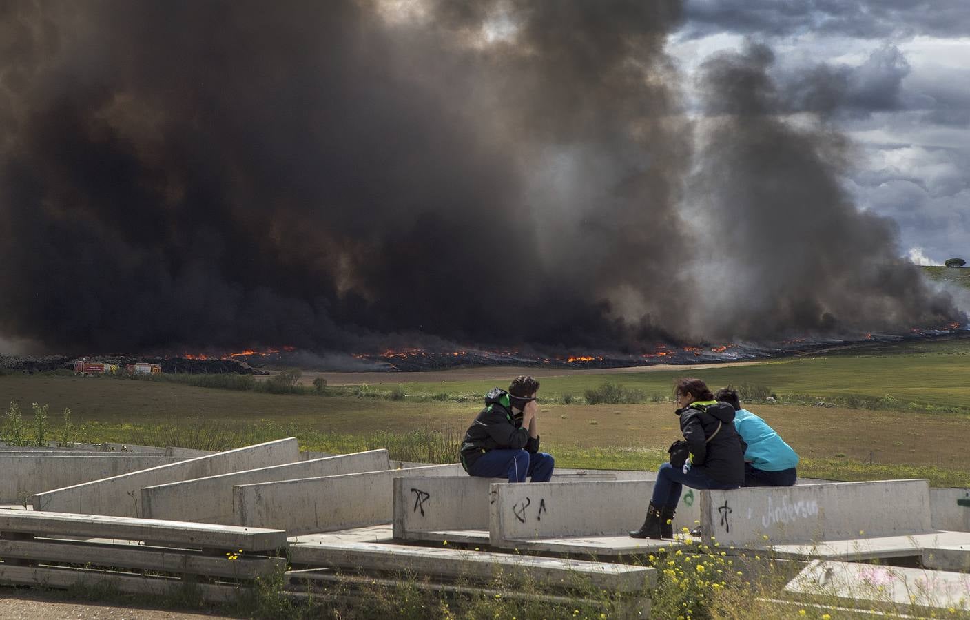 Incendio en el cementerio de neumáticos de Seseña