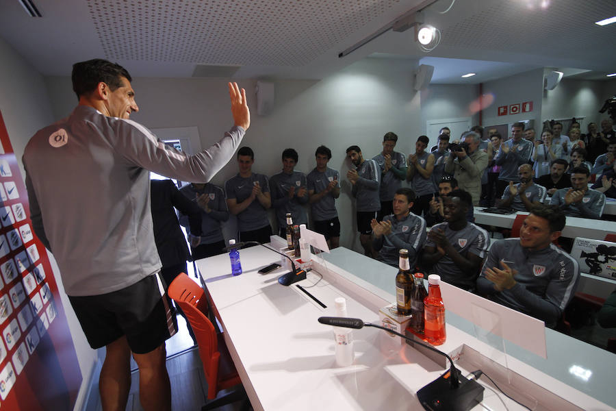 Emotiva despedida de Iraizoz del Athletic