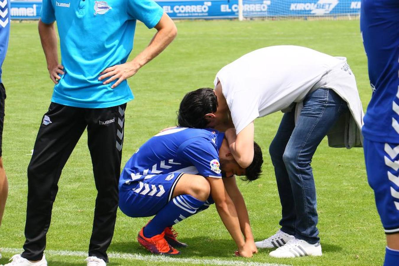 El Alavés B - Ontinyent, en imágenes